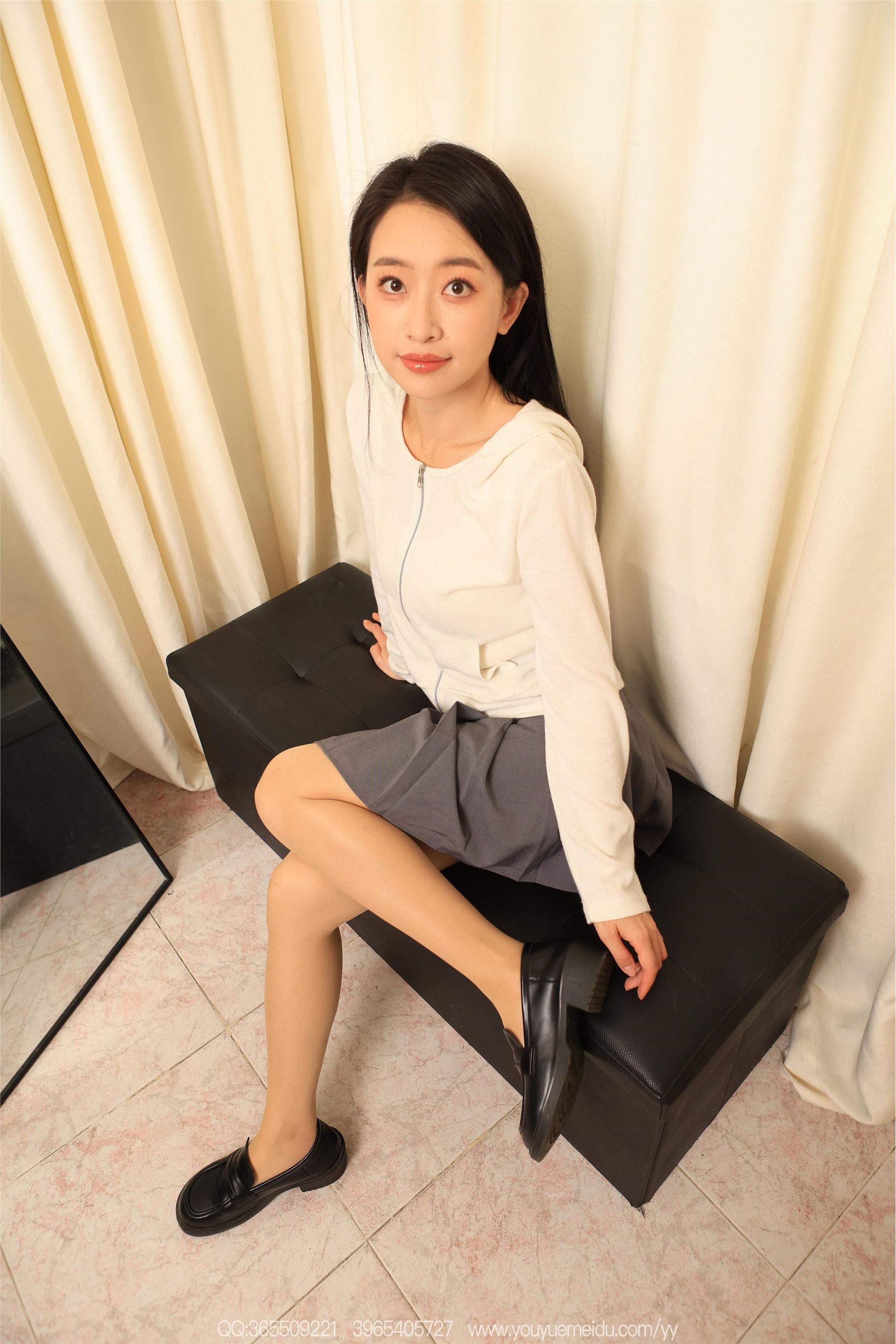 IESS异思趣向  2025.12.24 丝享家2246：小婕《肉丝平底鞋》